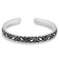 Браслет жёсткий из чернёного серебра с алмазной огранкой