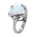 Кольцо из серебра с опалом родированное