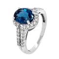 Кольцо из серебра с нат.лондон топазом и фианитами родированное
