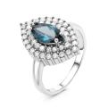 Кольцо из серебра с нат.топазом лондон блю и фианитами родированное