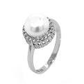 Кольцо из серебра с культ.жемчугом и фианитами родированное