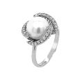 Кольцо из серебра с культ.жемчугом и фианитами родированное