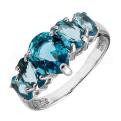Кольцо из серебра с пл.кварцем цв.лондон блю топаз родированное