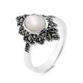 Кольцо из чернёного серебра с перламутром и марказитами