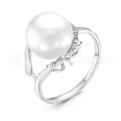 Кольцо из серебра с жемчугом Swarovski и фианитами родированное