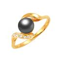 Кольцо из золочёного серебра с черным жемчугом Swarovski и фианитами