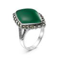 Кольцо из чернёного серебра с зелёным агатом и марказитами 