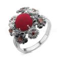 Кольцо из серебра с рек.кораллом и фианитами родированное