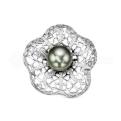 Брошь из серебра с жемчугом Swarovski и фианитами родированная