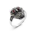 Кольцо из чернёного серебра с нат. гранатом и марказитами