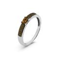 Кольцо из серебра с коричневыми фианитами родированное