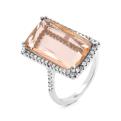 Кольцо из серебра с пл. кварцем цв.морганит и фианитами родированное