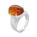 Кольцо из серебра с прес. нат. янтарём родированное