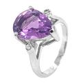 Кольцо из серебра с нат.аметистом и фианитами родированное