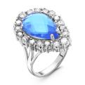 Кольцо из родированного серебра с пл.кварцем цв топаз swiss и фианитами
