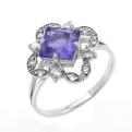 Кольцо из серебра с пл. кварцем цв.аметист и фианитами родированное