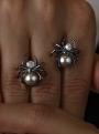 Серьги-пусеты из родированного серебра с жемчугом Swarovski и фианитами - Паучки