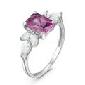 Кольцо из серебра с синт.александритом и фианитами родированное