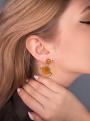 Серьги из золочёного серебра с нат.пресс.янтарём
