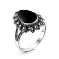 Кольцо из чернёного серебра с ониксом и марказитами