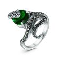 Кольцо змея из чернёного серебра с плавленым кварцем цвета изумруд и марказитами