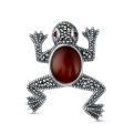 Брошь-кулон из чернёного серебра с агатом, натуральным гранатом и марказитами - Лягушка