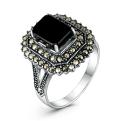 Кольцо из чернёного серебра с натуральным ониксом и марказитами
