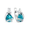 Серьги из серебра с плавленым кварцем цвета апатит и фианитами родированные