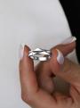 Кольцо из серебра родированное
