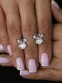 Серьги-пусеты из серебра с жемчугом Swarovski и фианитами родированные - Бантики