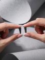 Серьги из серебра с натуральной шпинелью родированные