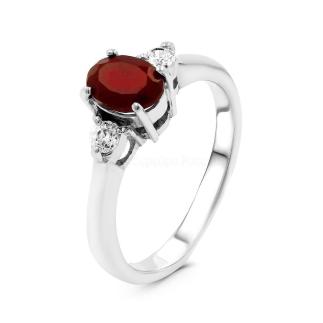 Кольцо из серебра с нат.гранатом и фианитами родированное