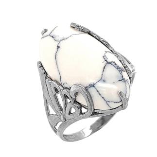 Кольцо из серебра с белым агатом родированное