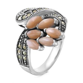 Кольцо из чернёного серебра с перламутром цв.розовый и марказитами