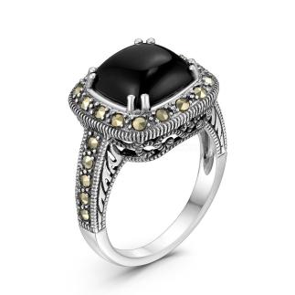Кольцо из черненого серебра с натуральным чёрным ониксом и марказитами