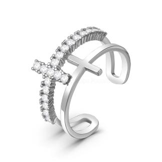 Кольцо из серебра с фианитами родированное