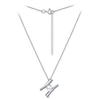 Колье из серебра с культивированным жемчугом и фианитами родированное