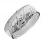 Кольцо обручальное из серебра с ручной гравировкой родированное - фото
