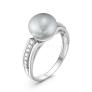 Кольцо из серебра с культ. жемчугом и фианитами родированное