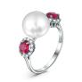 Кольцо из серебра с культивированным жемчугом, синтетическим рубином и фианитами родированное