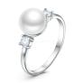 Кольцо из серебра с культивированным жемчугом и фианитами родированное