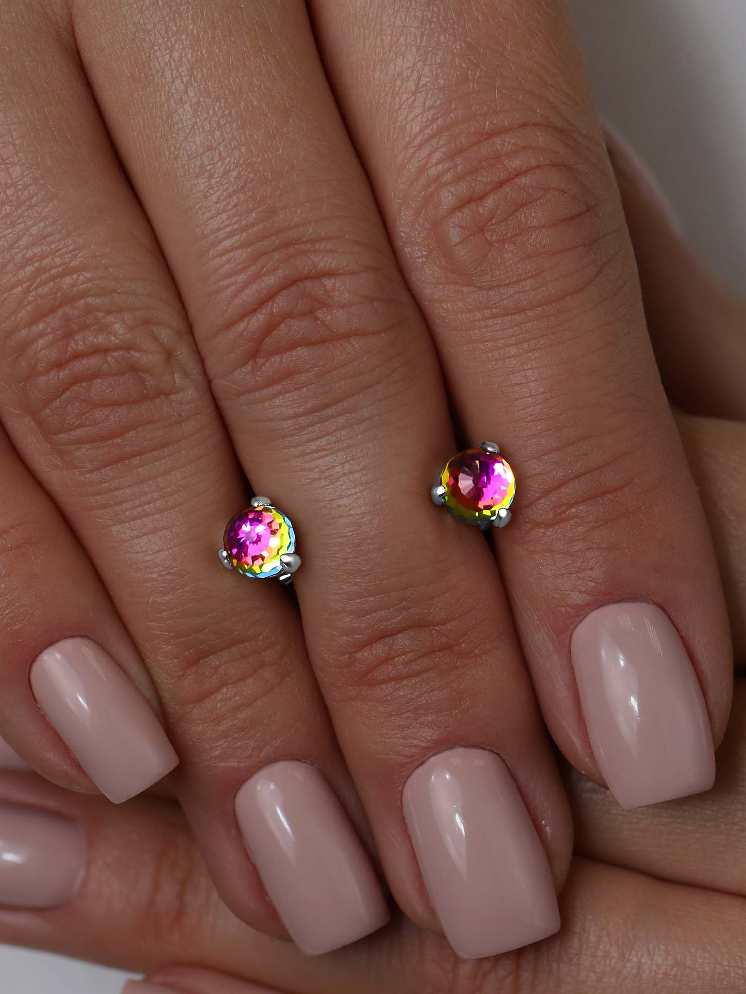 Серьги-пусеты из серебра с кристаллами Swarovski родированные