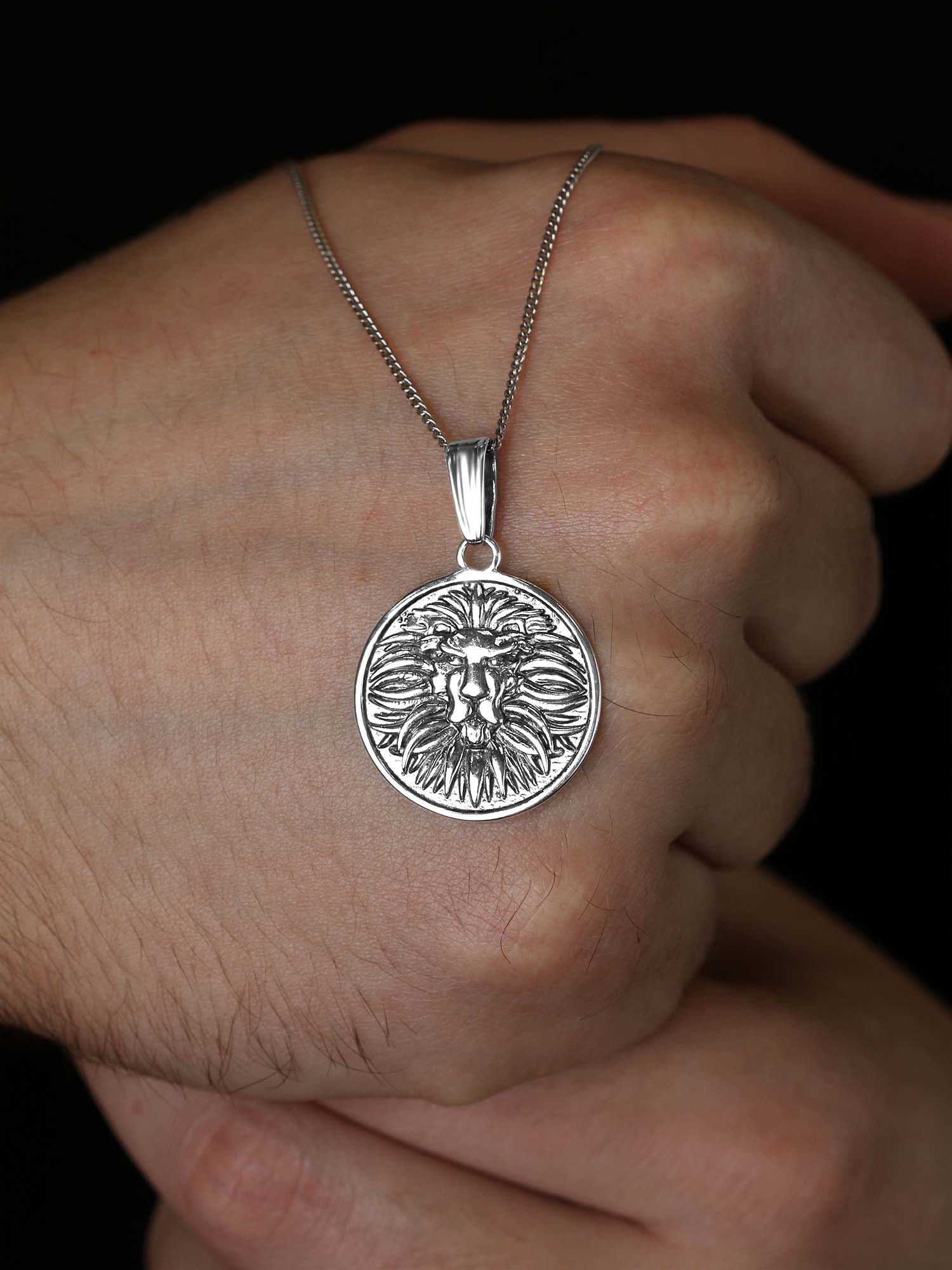 Подвеска из чернёного серебра - Лев