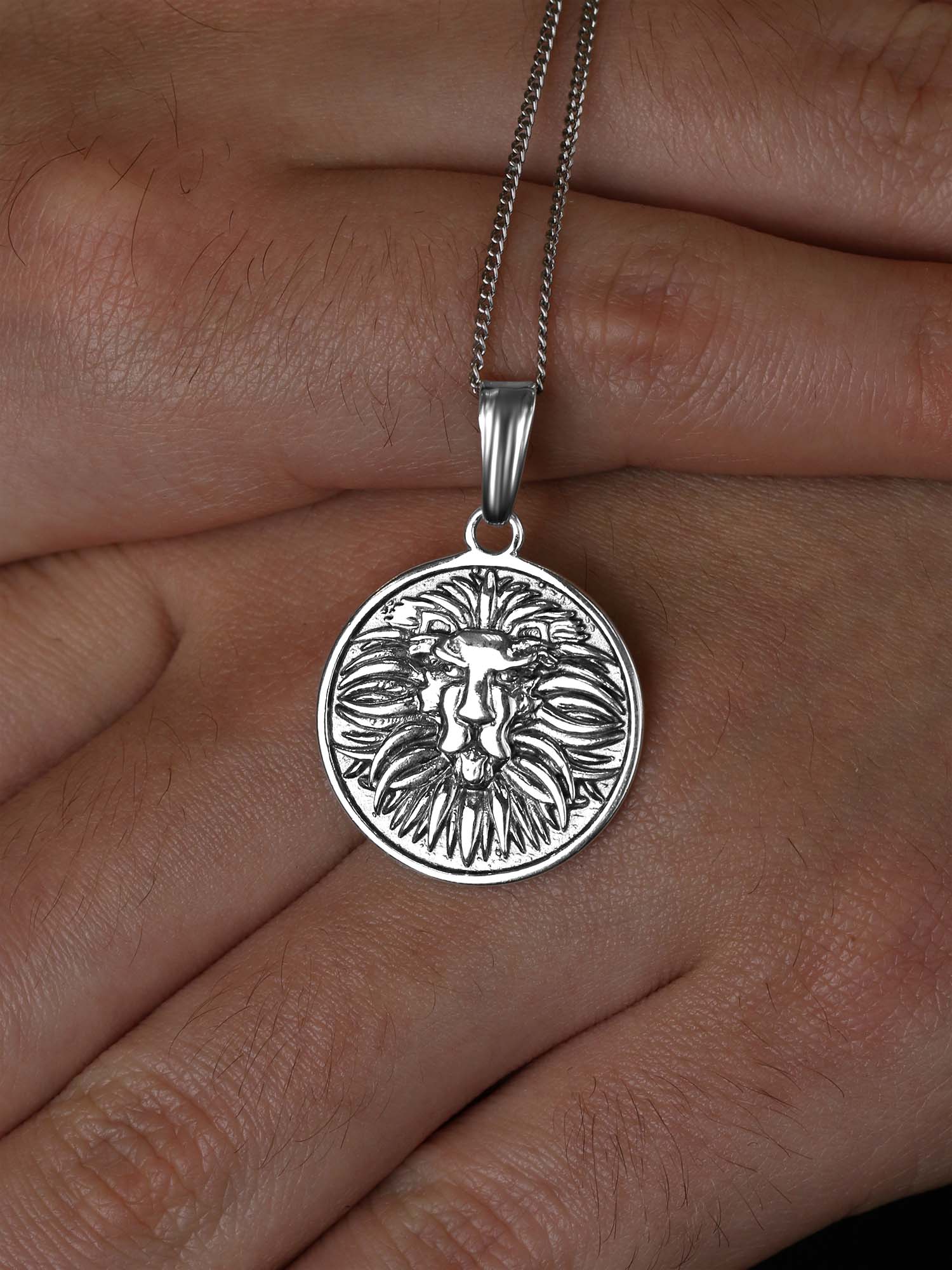 Подвеска из чернёного серебра - Лев